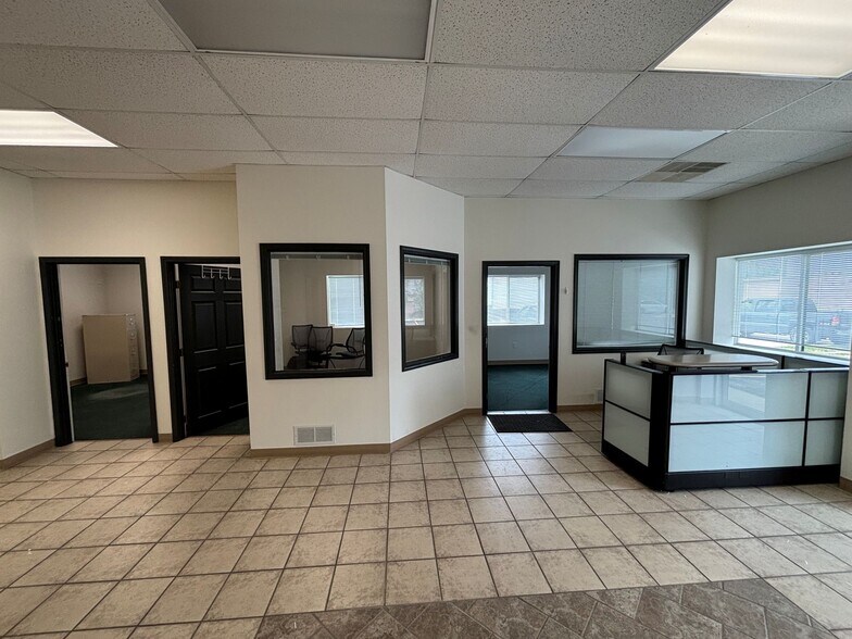 More Photos Of 2415 Ponderosa Dr, Lawrence Warehouse For Lease