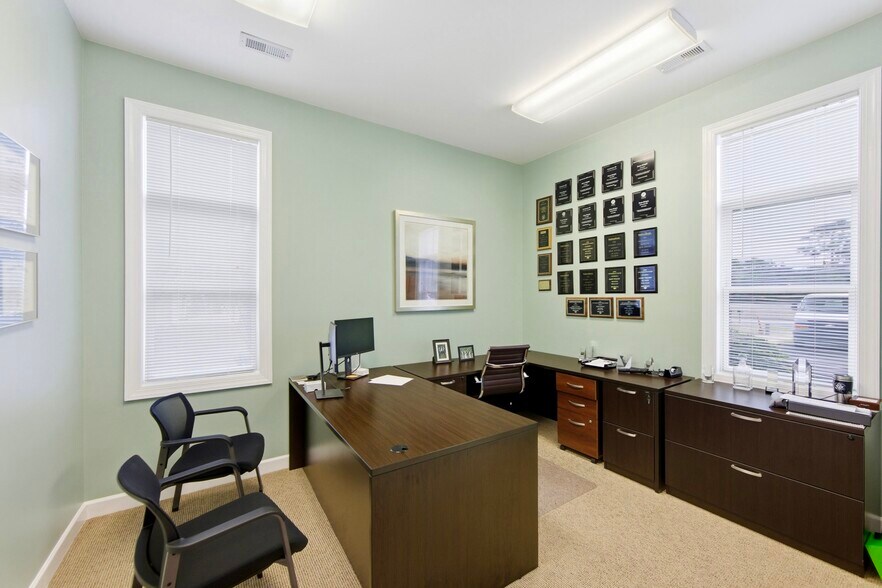 More Photos Of 6475 N Croatan Hwy, Kitty Hawk Office Residential For Sale