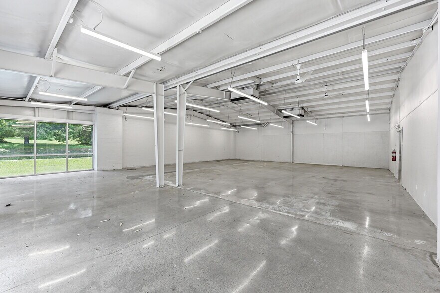 More Photos Of 146 Morrison Moore Pkwy E, Dahlonega Freestanding For Lease