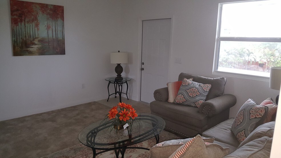 More Photos Of 105 2nd St, Lake Park Apartments For Lease