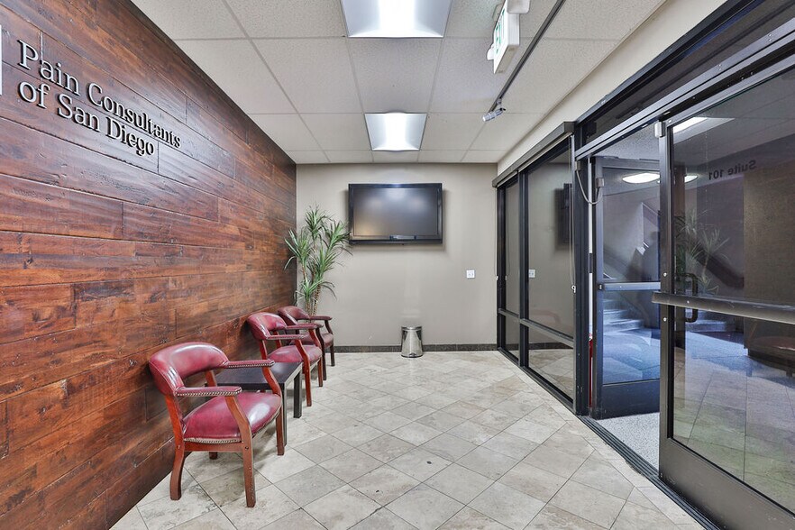 More Photos Of 7051 Alvarado Rd, La Mesa Medical For Sale