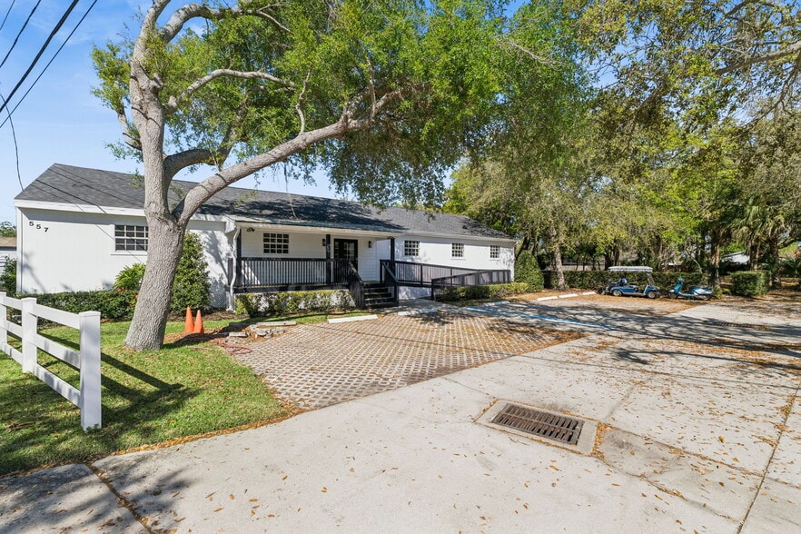 More Photos Of 557 W Plant St, Winter Garden Office For Sale