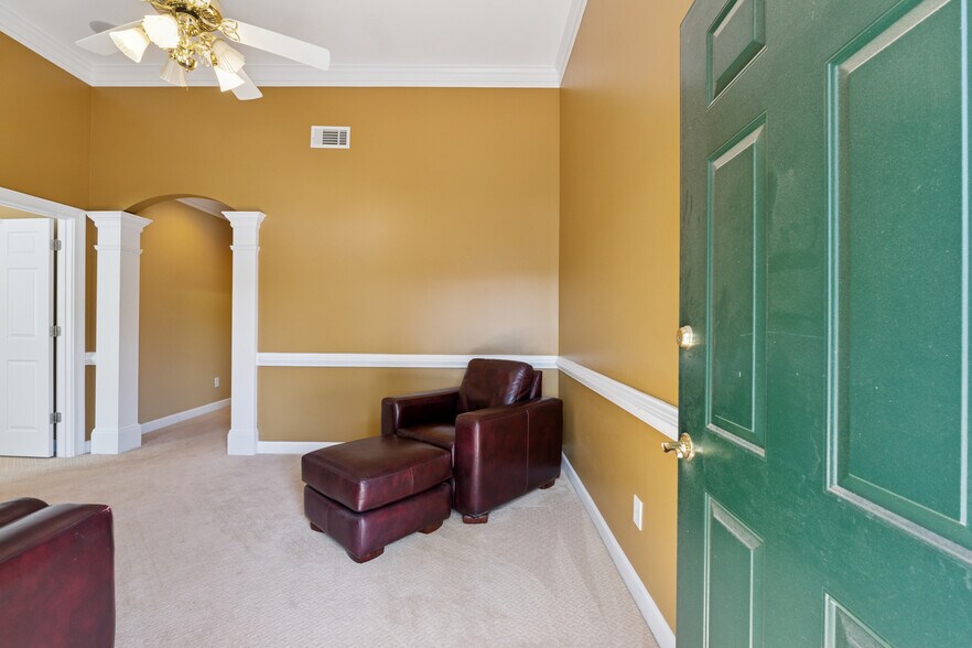 More Photos Of 301-304 Macy Dr, Roswell Medical For Sale