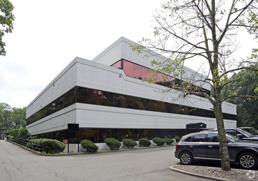 More Photos Of 1000 South Ave, Staten Island Office For Lease