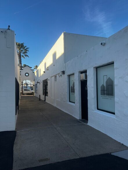 More Photos Of 1810 Newport Blvd, Costa Mesa General Retail For Sale