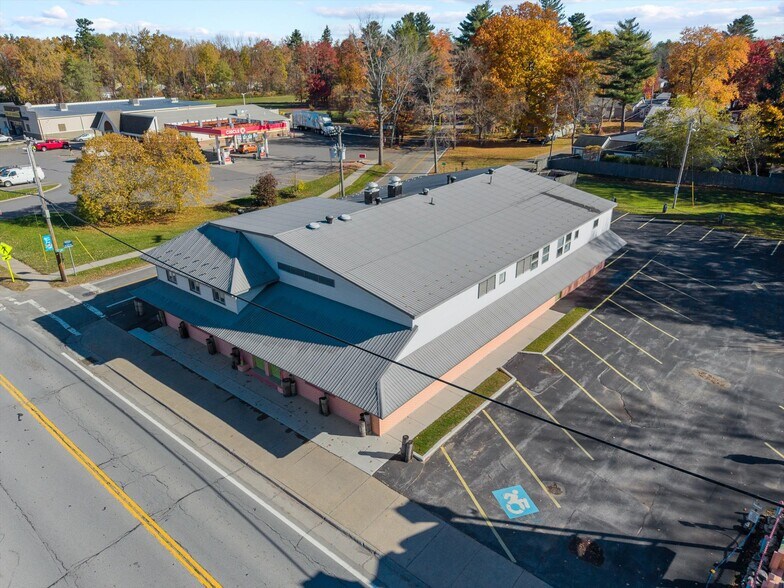 More Photos Of 1424 Main St, Sylvan Beach Restaurant For Sale