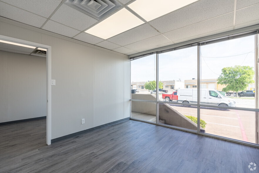 More Photos Of 3109 Garden Brook Dr, Farmers Branch Unknown For Lease