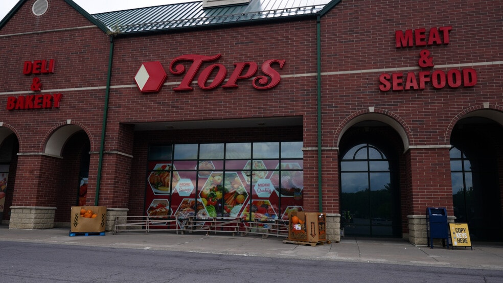 More Photos Of 340 Towne Dr, Fayetteville Unknown For Lease