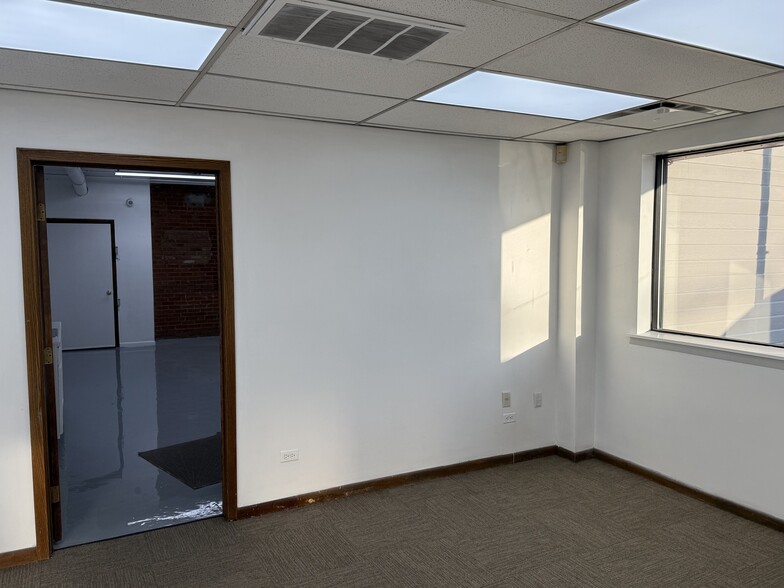 More Photos Of 2107-2111 S Downing St, Denver Freestanding For Lease