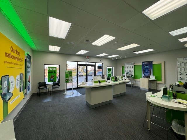 More Photos Of 200 Ace Rd, Princeton General Retail For Lease