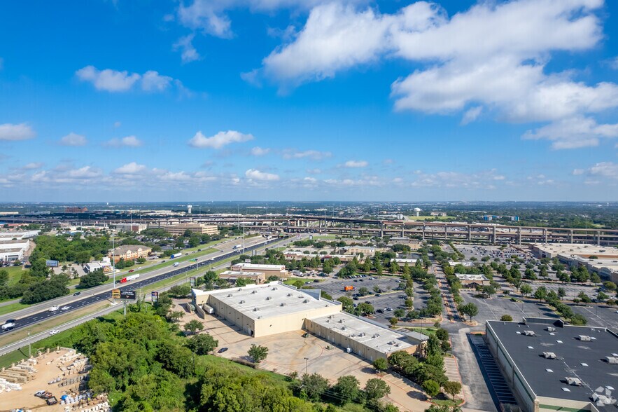 More Photos Of 117 Louis Henna Blvd, Round Rock Unknown For Lease