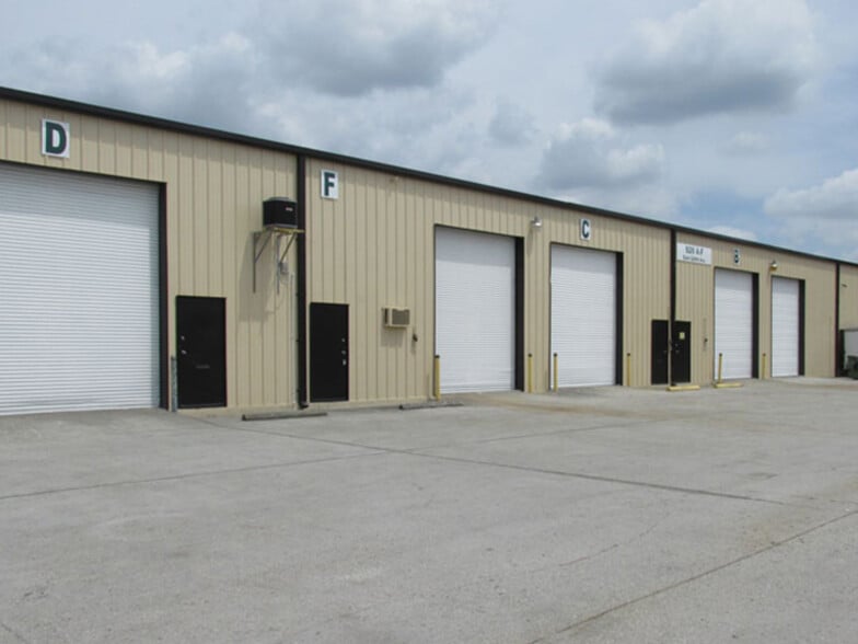 Primary Photo Of 920 E 124th Ave, Tampa Warehouse For Lease