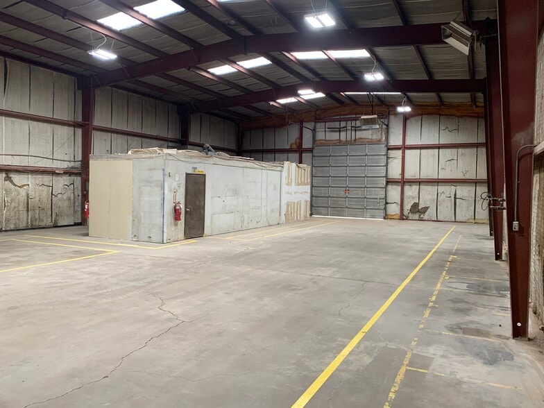 More Photos Of 1622 W 2nd St, Odessa Warehouse For Sale