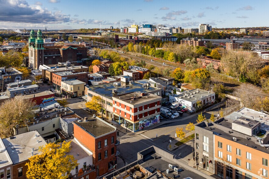More Photos Of 4351-4357 Rue Notre-Dame O, Montréal Storefront Retail Residential For Sale