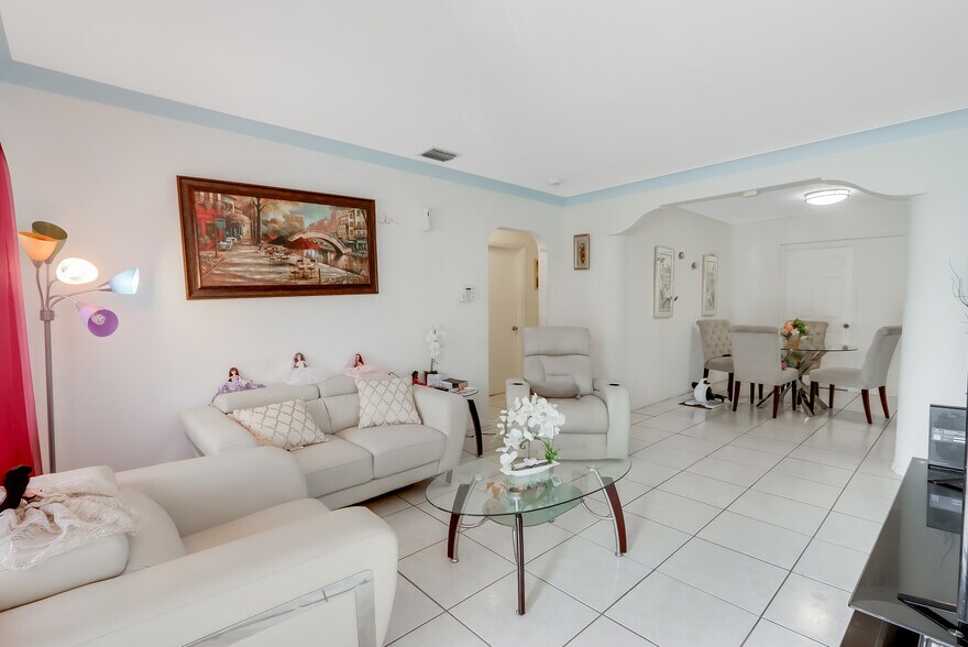 More Photos Of 2120 Sw 5th St, Miami Apartments For Sale