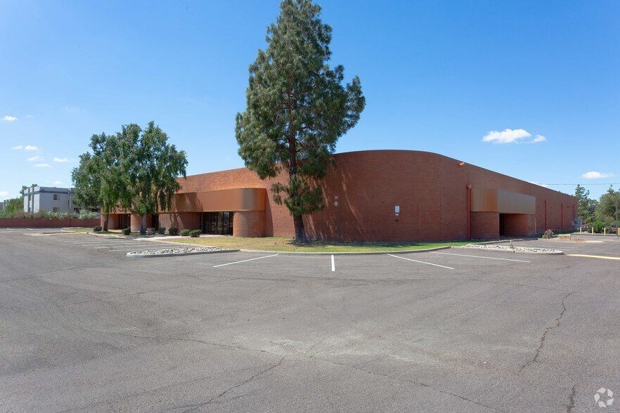 18000 N Black Canyon Hwy, Phoenix, AZ 85053 Warehouse For Sale