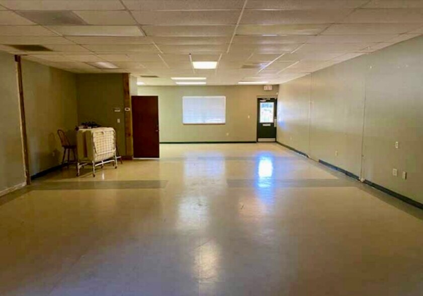 More Photos Of 14100 N Highway 19, Salt Springs Storefront Retail Office For Lease