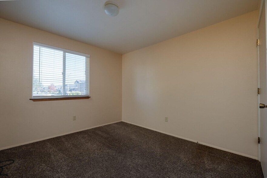 More Photos Of 61683 Daly Estates Dr, Bend Multifamily For Sale