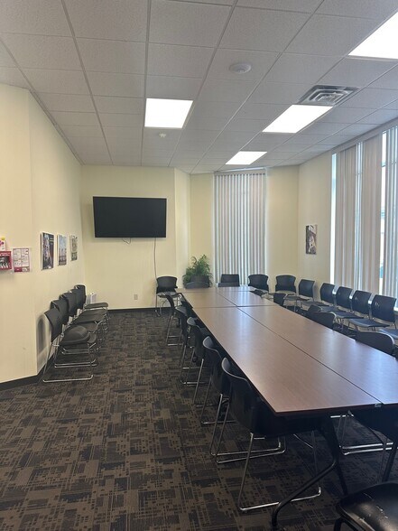 More Photos Of 144-150 Main St, Lockport Freestanding For Lease