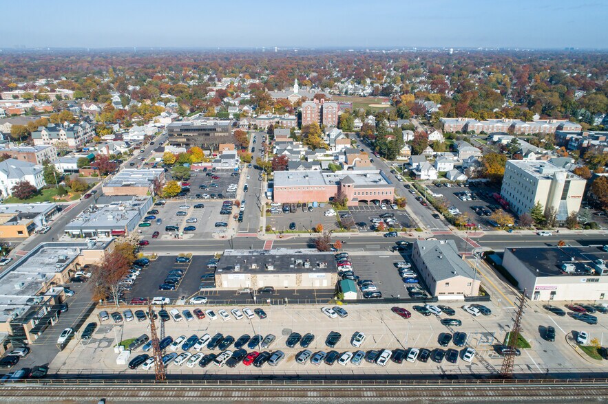 More Photos Of 265 Sunrise Hwy, Rockville Centre Office For Lease