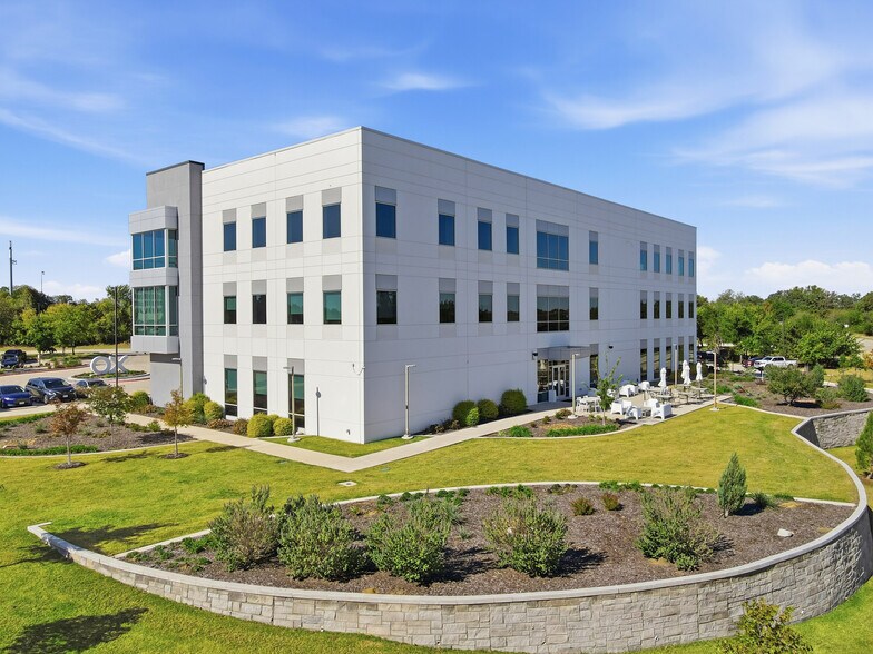 More Photos Of 1021 Grace Ln, Southlake Office For Sale