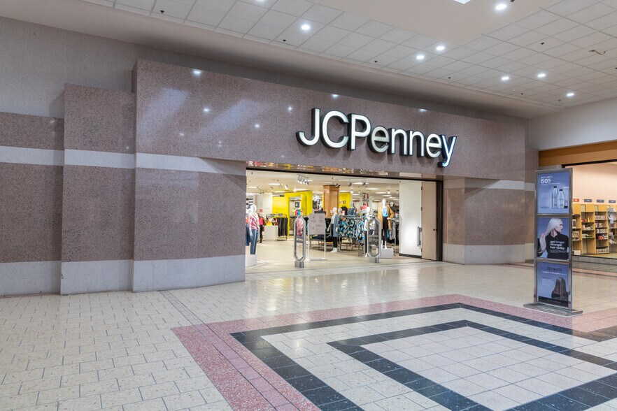 More Photos Of 3701 McKinley Pky, Buffalo General Retail For Sale