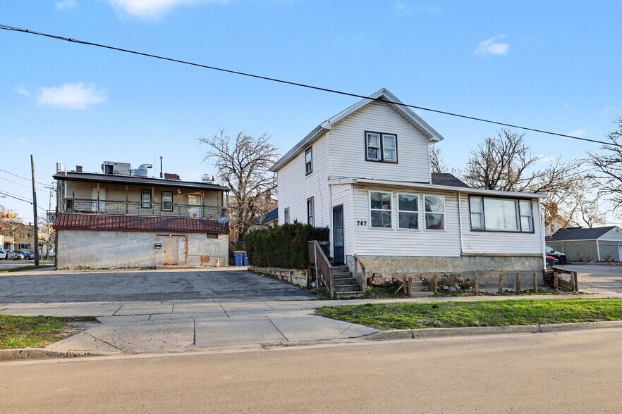 More Photos Of 760 Butterworth St SW, Grand Rapids Restaurant For Sale
