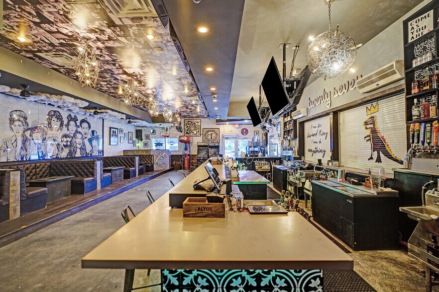 More Photos Of 835-841 NE 3rd Ave, Fort Lauderdale Bar For Sale