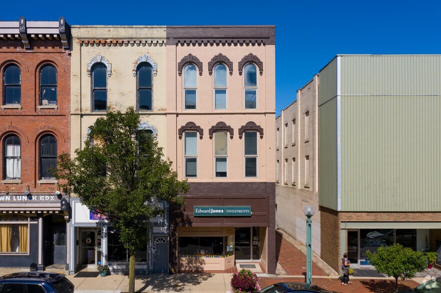 More Photos Of 111 N Main St, Adrian Office Residential For Lease