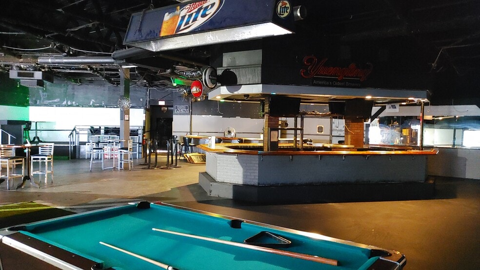 More Photos Of 1360 N State Road 7, Margate Freestanding For Lease