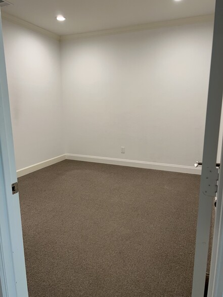 More Photos Of 8751 Collin McKinney Pky, McKinney Office Residential For Lease