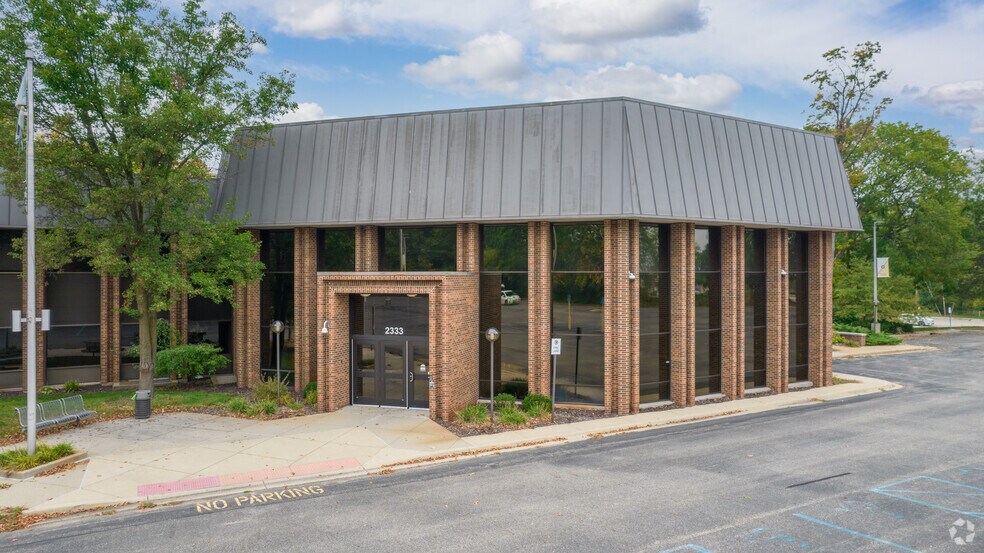 More Photos Of 2333 East Beltline Ave SE, Grand Rapids Schools For Sale