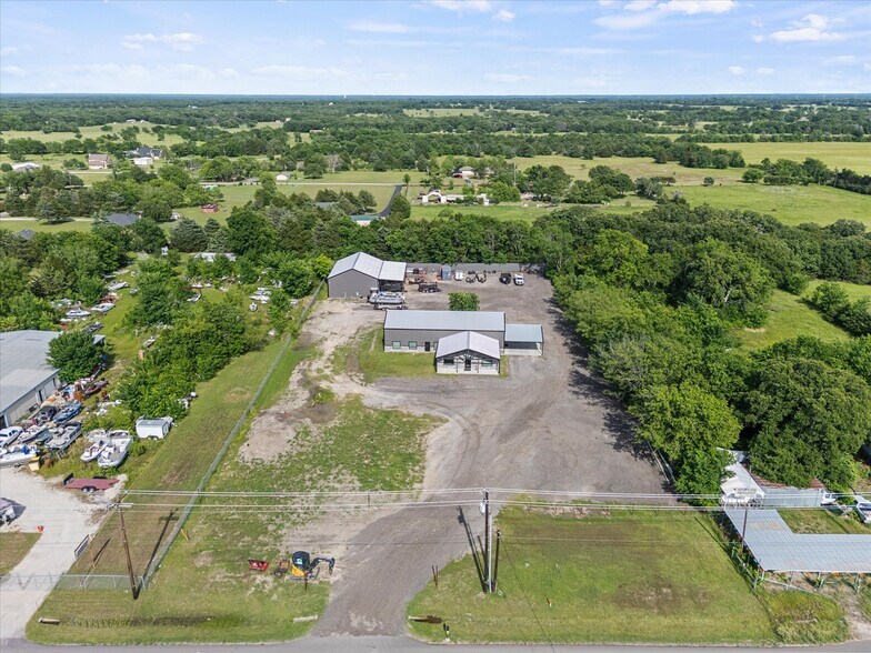 Primary Photo Of 4241 S Tx-34, Greenville Light Manufacturing For Sale