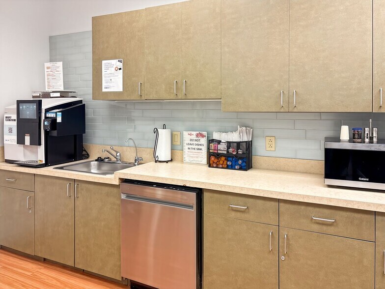 More Photos Of 4870 Sadler Rd, Glen Allen Coworking Space