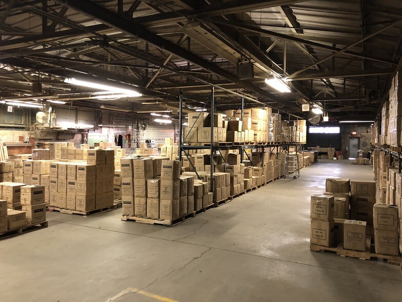 More Photos Of 100 Beecher Ave, Cheltenham Warehouse For Lease