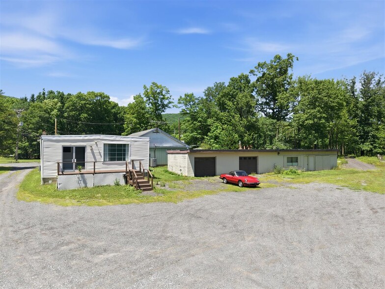 More Photos Of 90 N Franklin St, Pen Argyl Office Residential For Sale