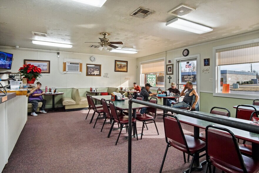 More Photos Of 411 E Broadway Ave, Mcloud Restaurant For Sale
