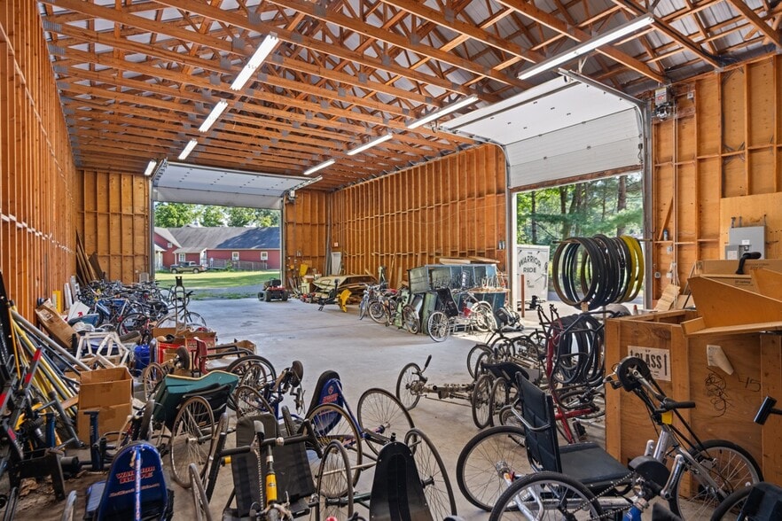 More Photos Of 40 River Rd, Barkhamsted Light Manufacturing For Sale