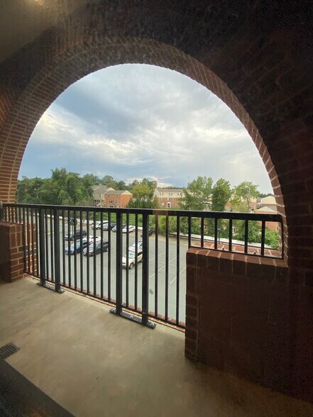 More Photos Of 943 Glenwood Station Ln, Charlottesville Medical For Lease