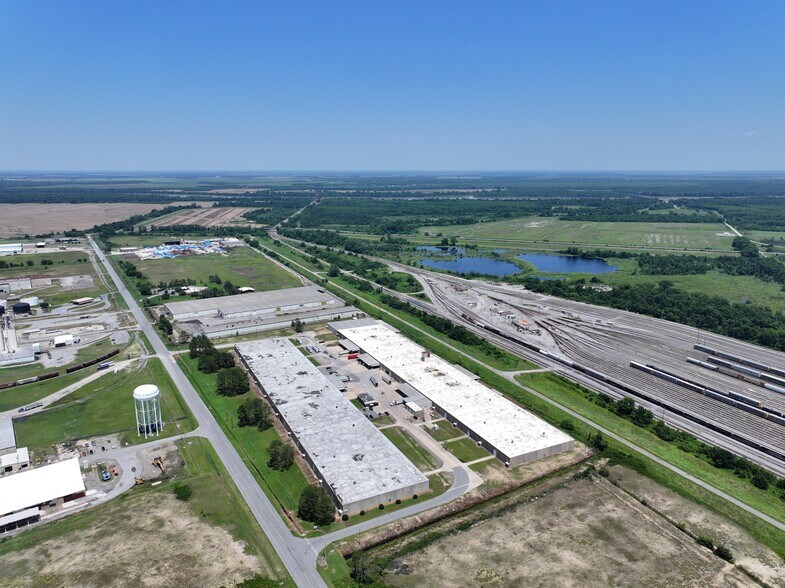 More Photos Of 4104 Emmett Sanders Rd, Pine Bluff Distribution For Sale
