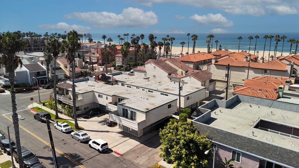 More Photos Of 123 14th St, Huntington Beach Apartments For Sale