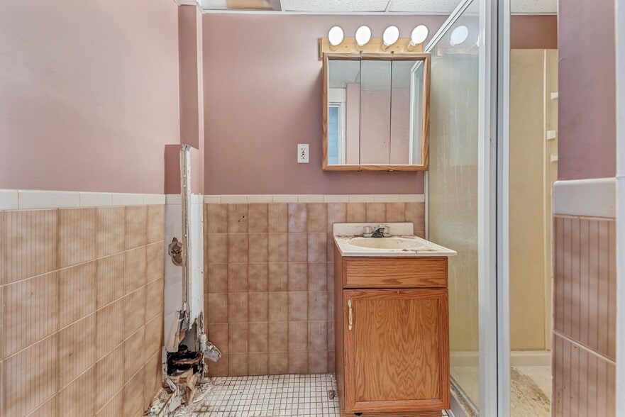 More Photos Of 628 Smithfield St, Pittsburgh Restaurant For Sale