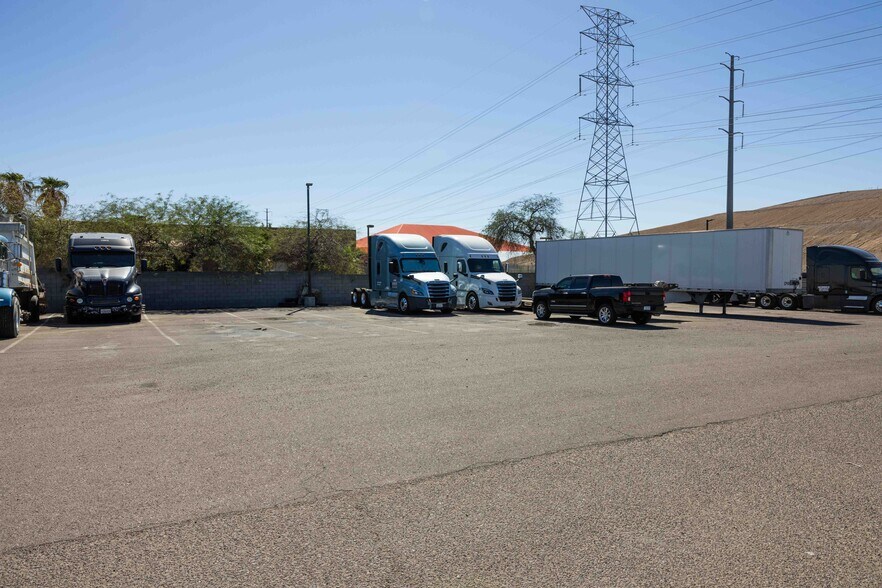 More Photos Of 7190 N 110th Ave, Glendale Land For Lease