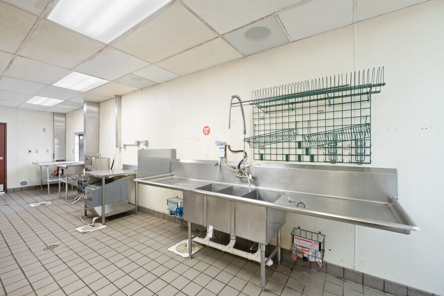 More Photos Of 120 Kapp St, Dobson General Retail For Sale