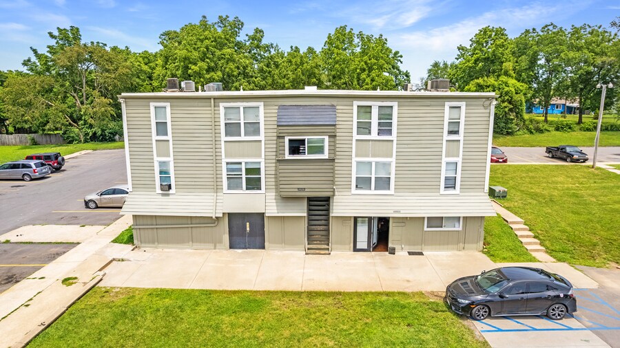 More Photos Of 12322 3rd St, Grandview Apartments For Sale
