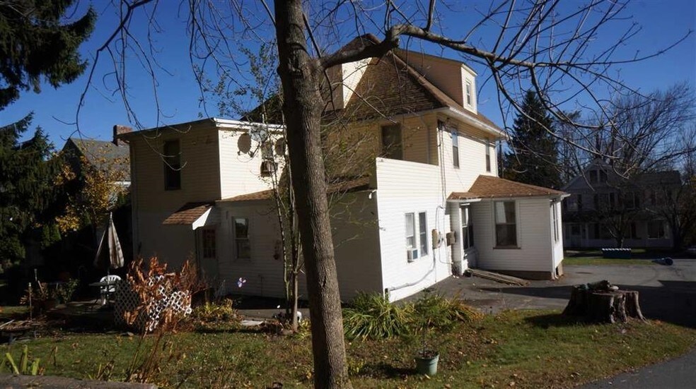 More Photos Of 52 Lincoln Pl, Liberty Apartments For Sale