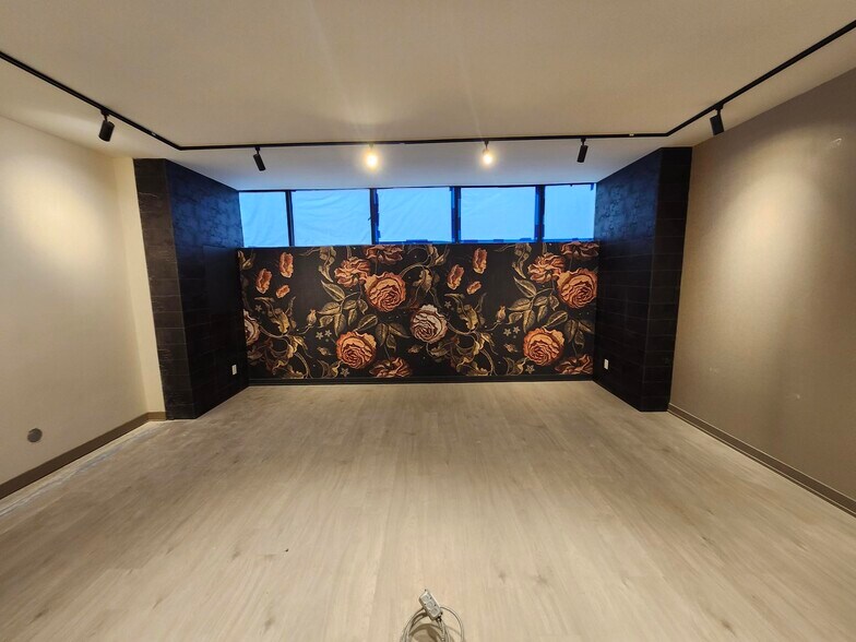 More Photos Of 636 King St W, Toronto Office For Lease