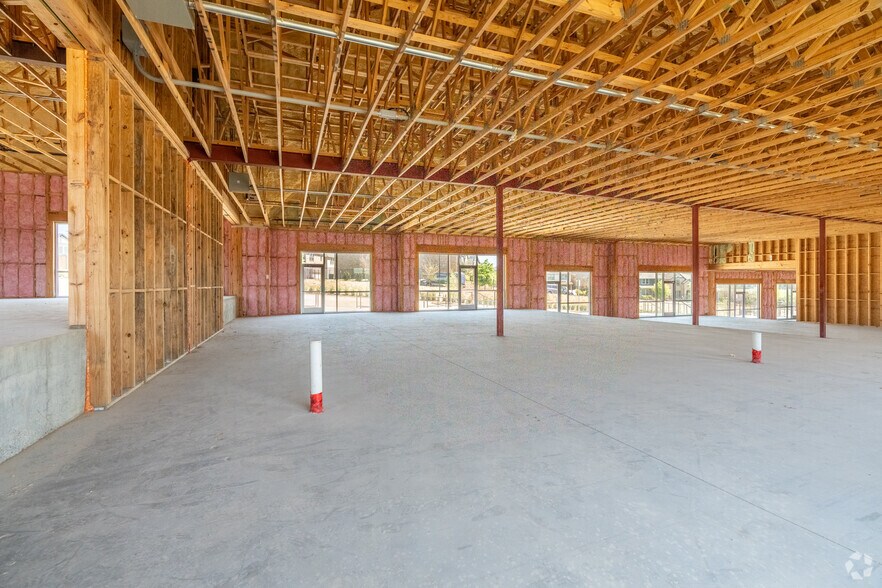 More Photos Of 250 Gerault Rd, Flower Mound Medical For Sale