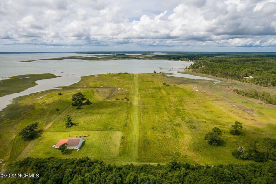 More Photos Of 220 Blue Berry Kennel, Beaufort Land For Sale