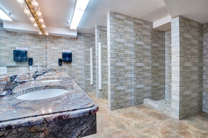 More Photos Of 500 Friday Rd, Cocoa Sports And Entertainment For Sale